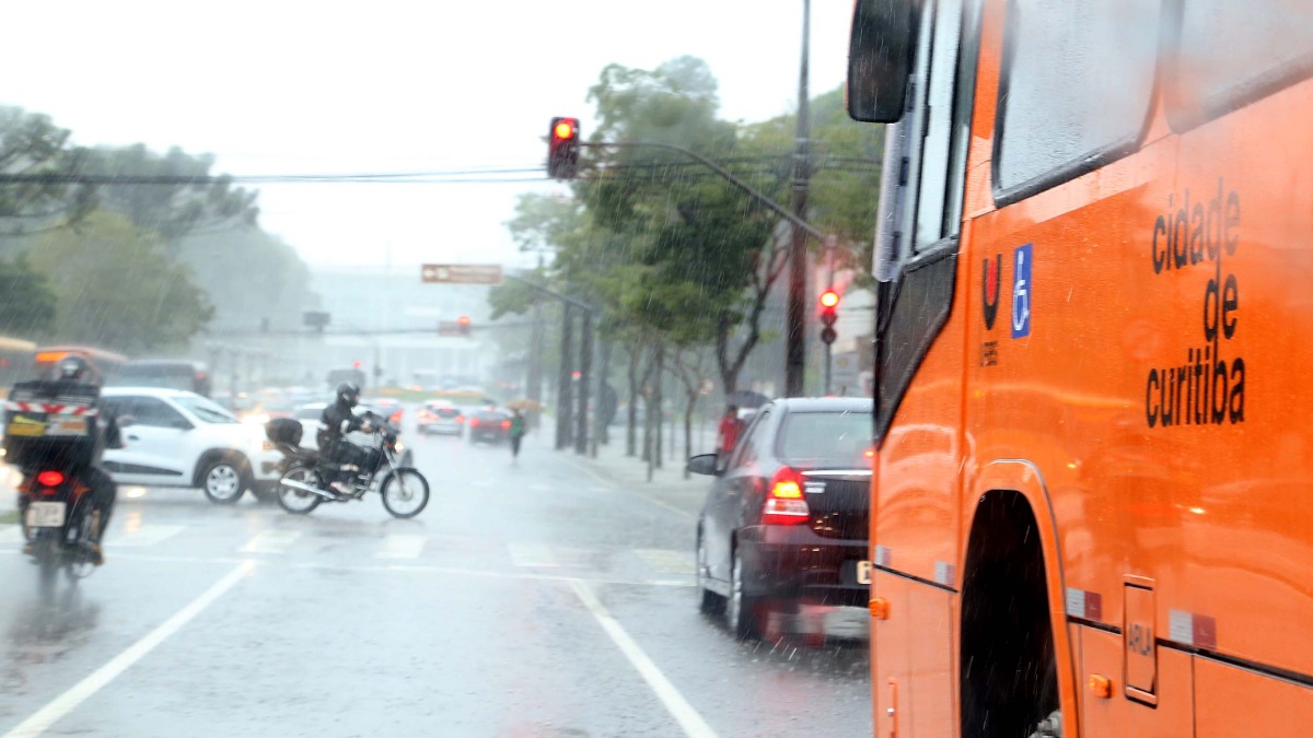 Paraná está em alerta laranja até este domingo (14)