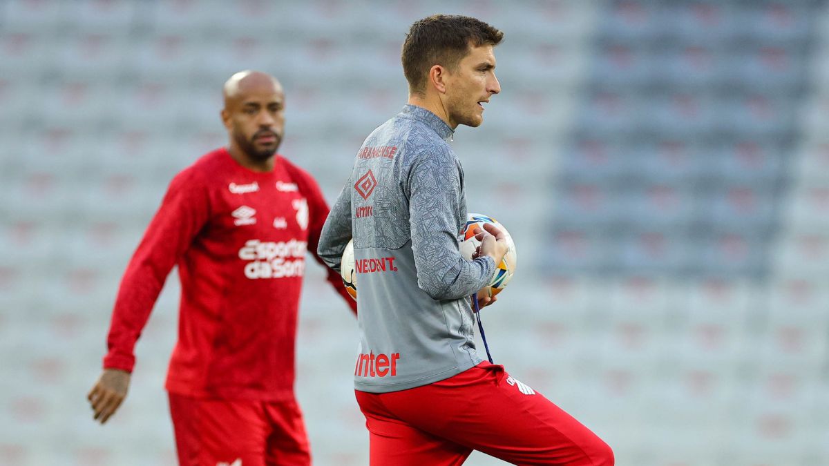 Técnico Martín Varini define escalação para Athletico x Cerro Porteño