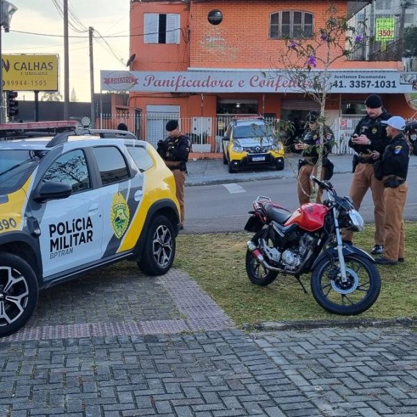 Jovem atingida por carro no Parolin, em Curitiba