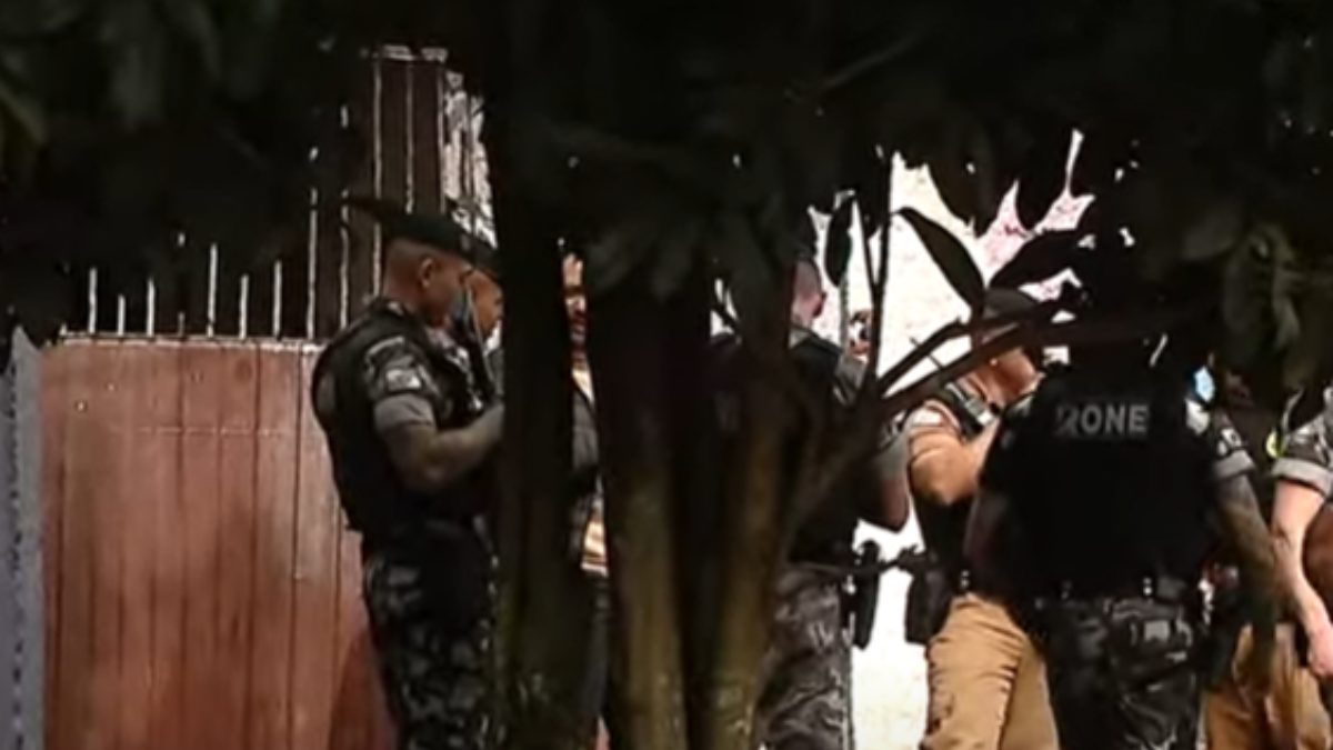 Dupla morre em confronto com policiais militares no Boqueirão em Curitiba 