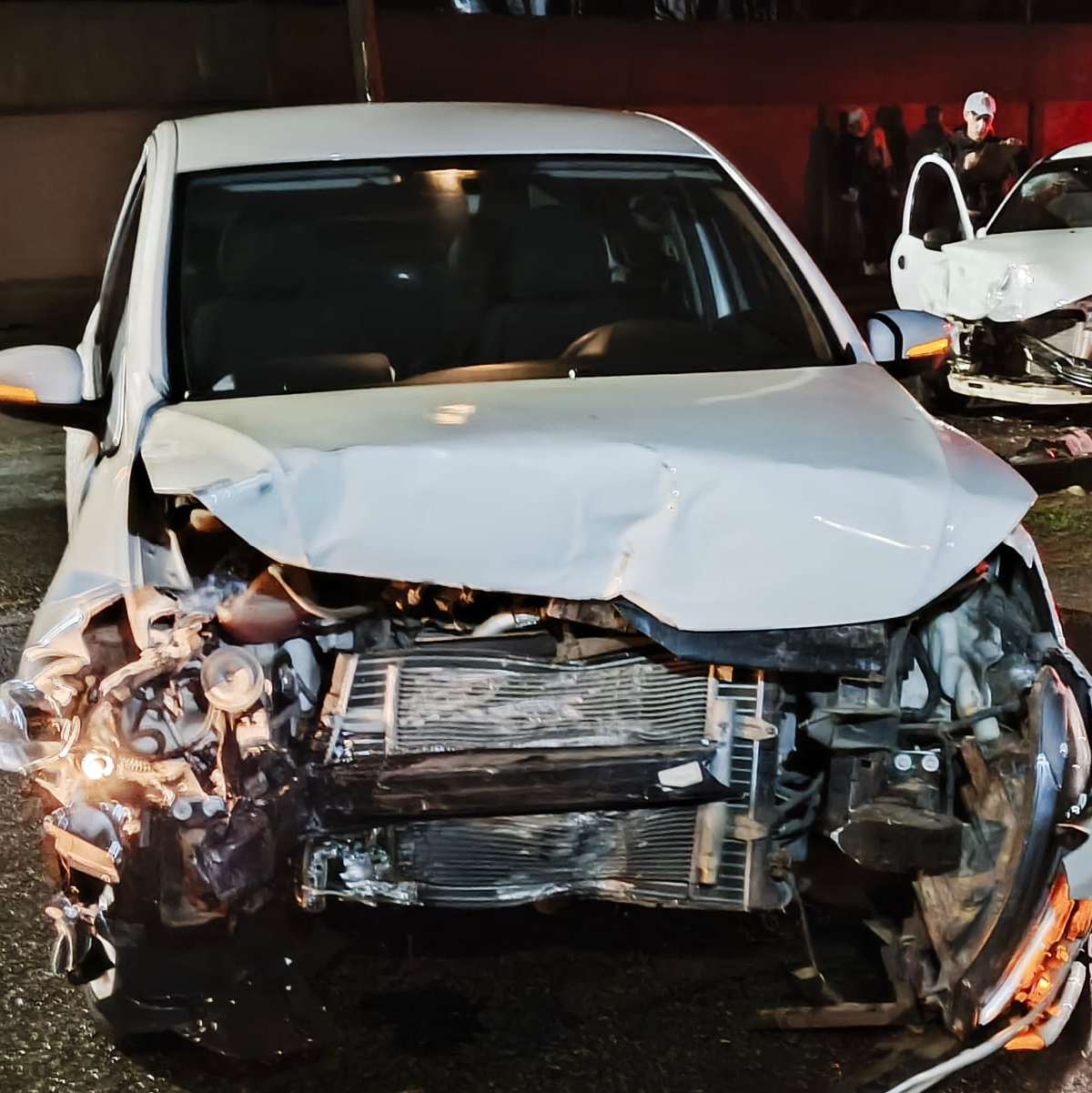 Motorista suspeito de embriaguez provoca acidente, agride mulheres e foge, no PR