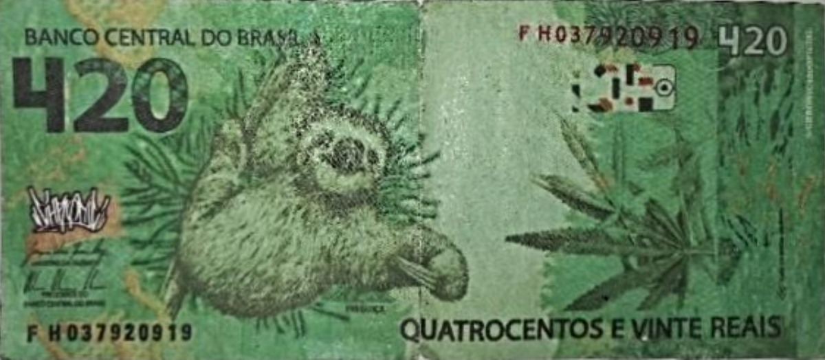 Polícia apreende nota falsa de R$ 420 com diversas alusões à maconha com um homem preso com drogas