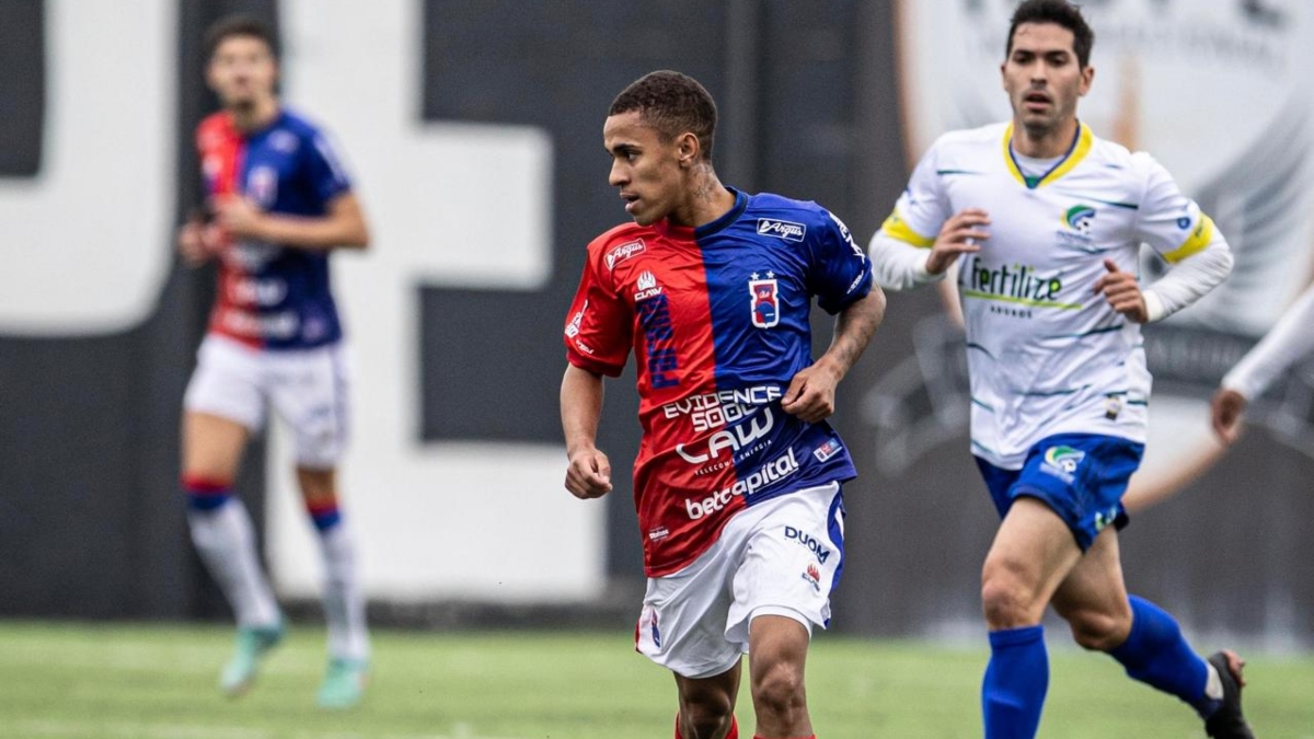 Paraná Clube em campo