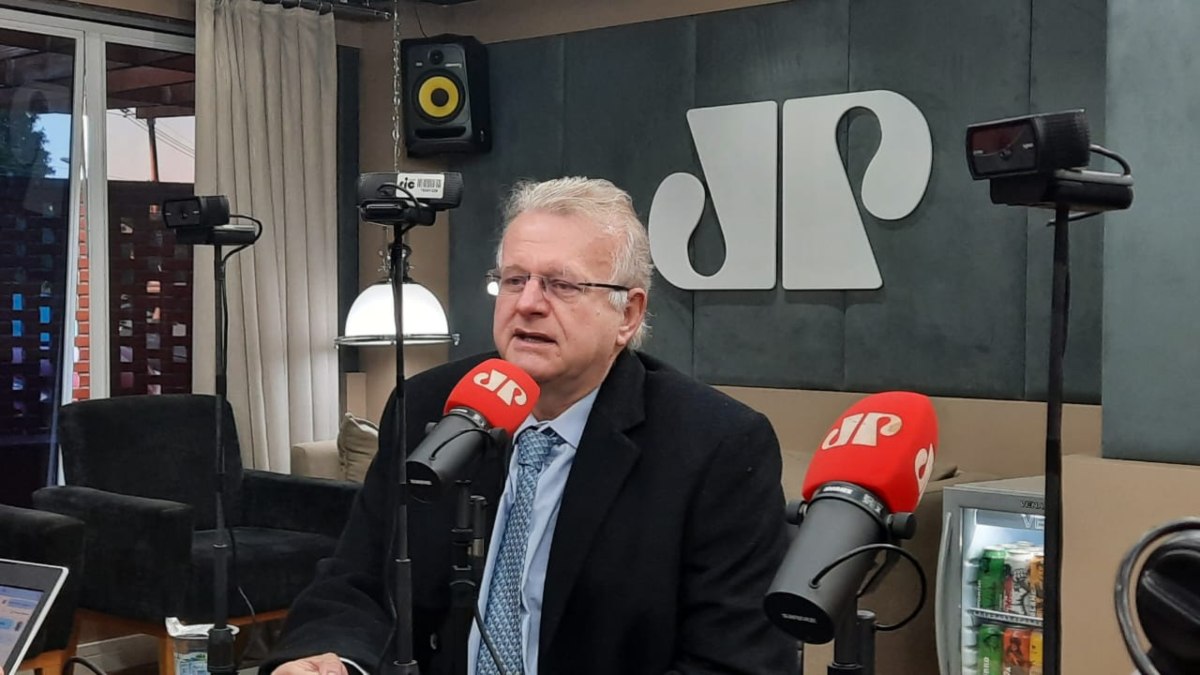 O presidente do TRE-PR, o desembargador Sigurd Roberto Bengtsson, esteve nos estúdios da rádio Jovem Pan