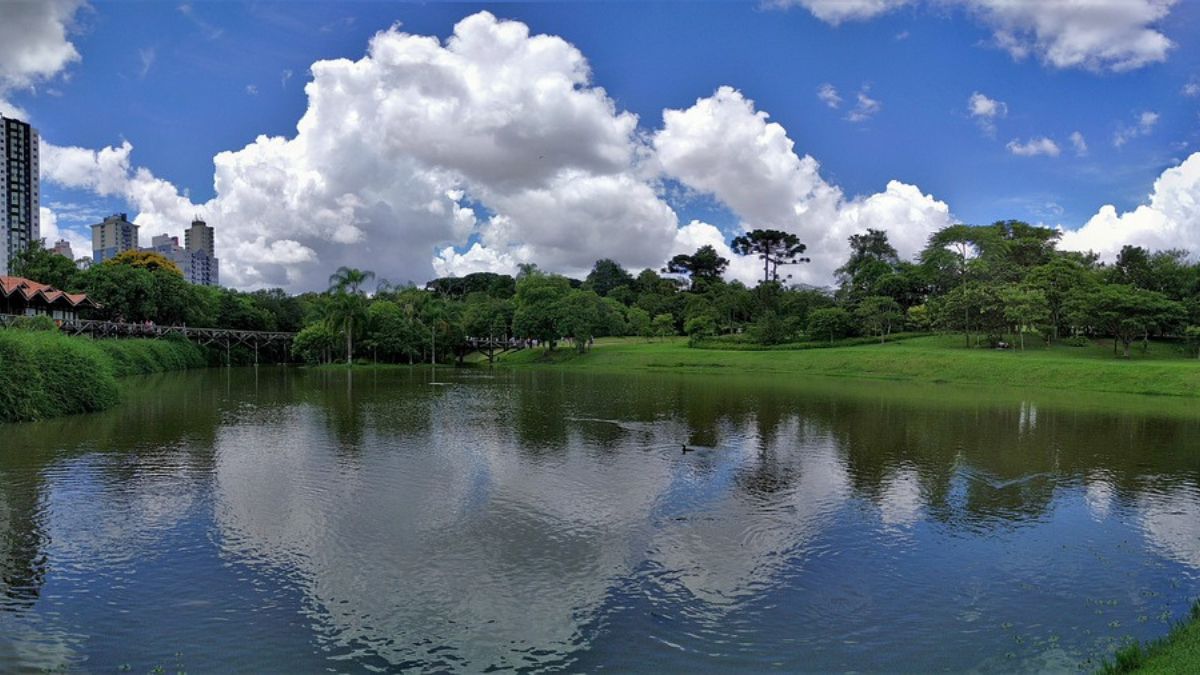 Previsão do tempo para Curitiba amanhã (25/07/2024), segundo o Climatempo