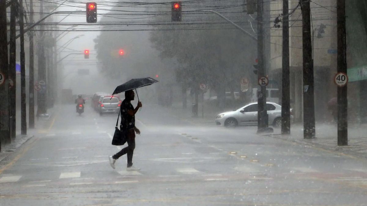 Previsão do tempo para Curitiba amanhã (30/07/2024), segundo o Climatempo