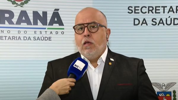 Cantor sertanejo Milionário sofre AVC isquêmico é internado em UTI