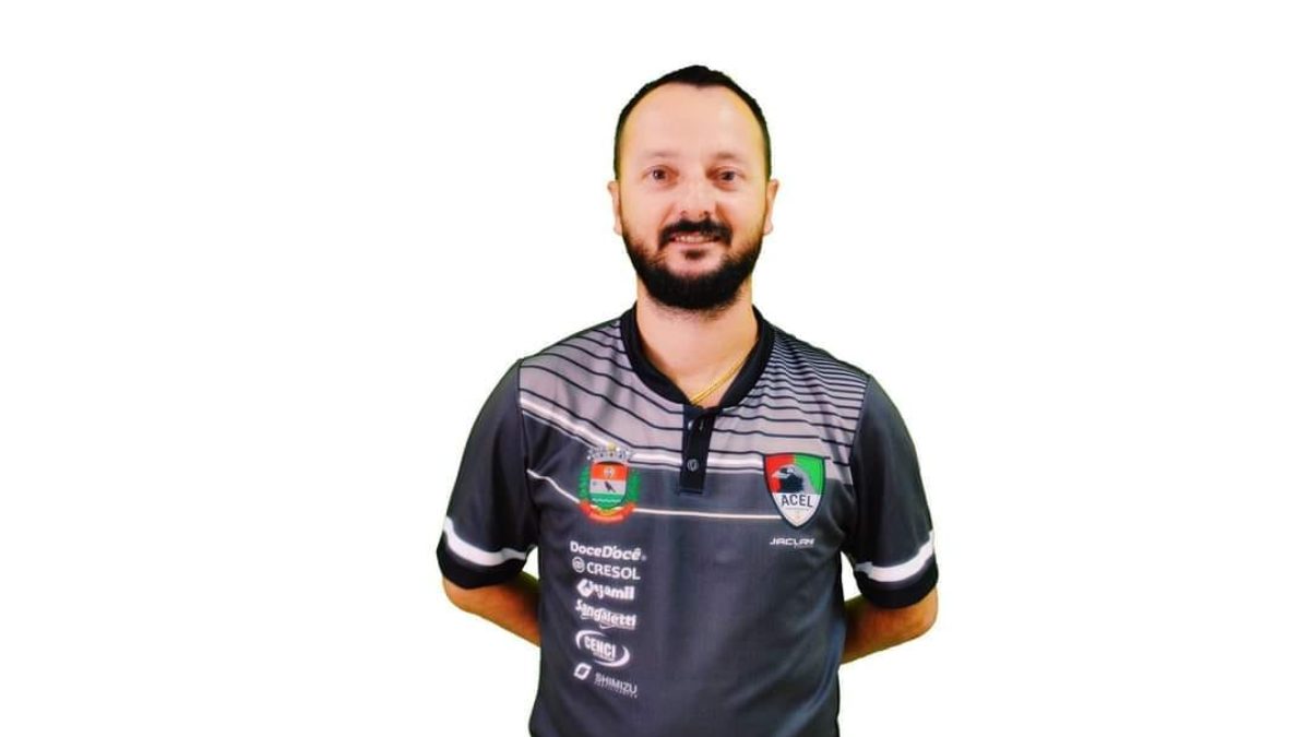 Morte de treinador de futsal em acidente causa comoção: “Ia ganhar o mundo”
