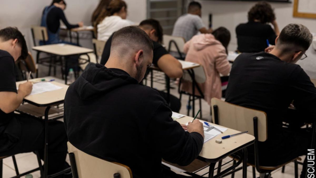 UEM divulga nota e imagem da redação dos vestibulares de Inverno e EaD