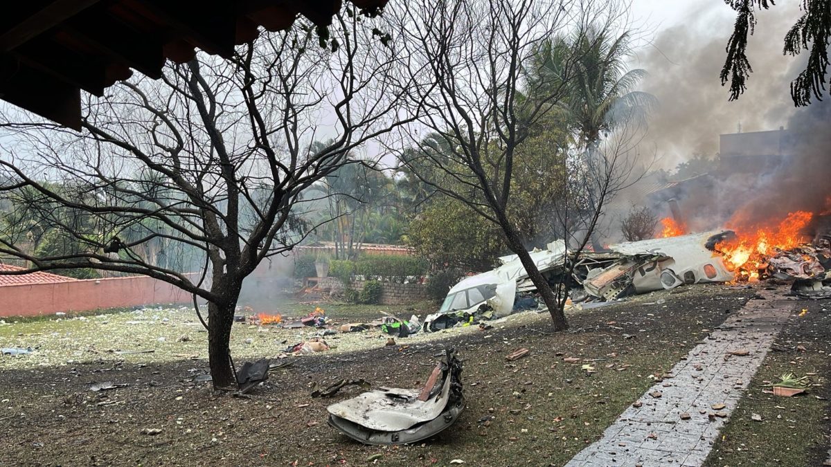 Gelo causado por frente fria pode ser a causa da queda de avião em Vinhedo