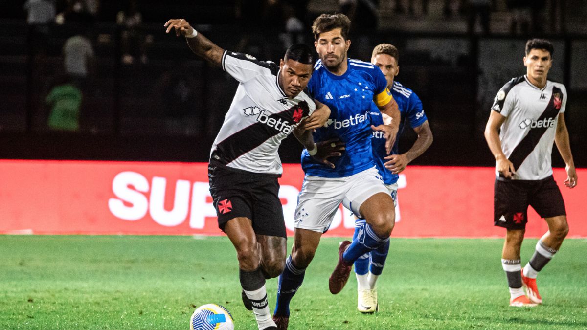 Coritiba está perto da contratação de Zé Gabriel, do Vasco