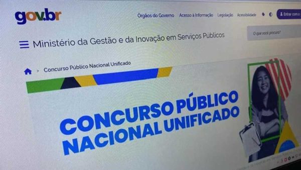 Concurso na Grande Curitiba oferece 21 vagas com salários até R$ 12 mil