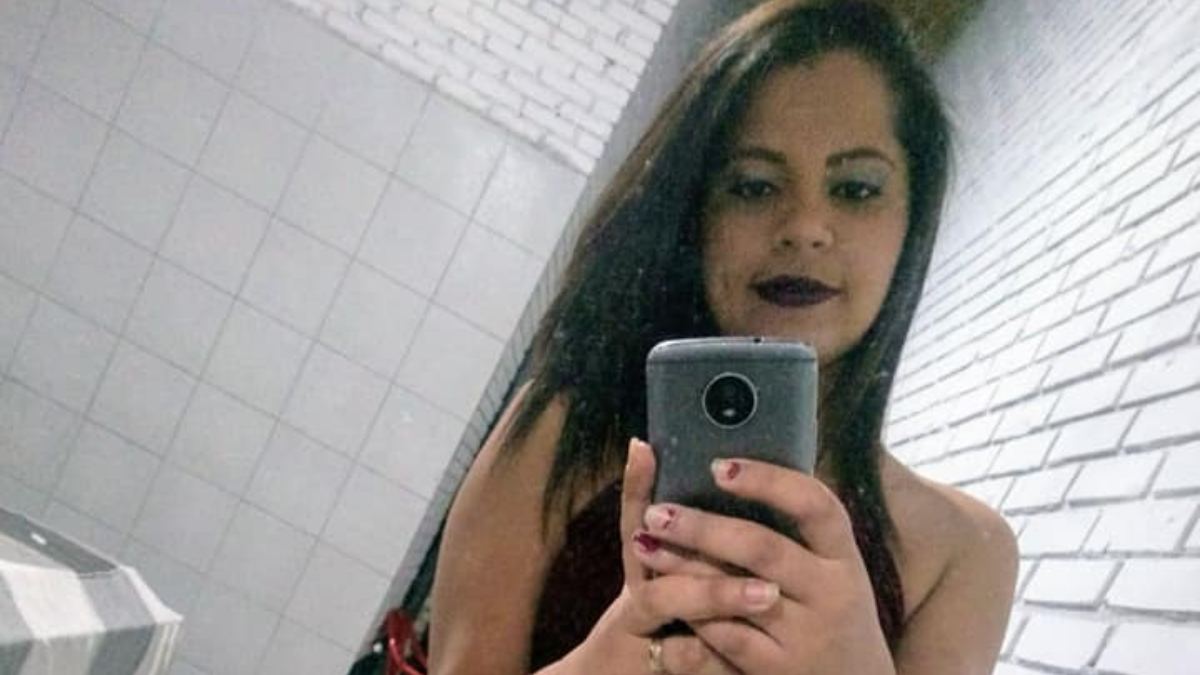 Amigos lamentam morte de mulher ao lado de criança: "conheci lutando pela vida"