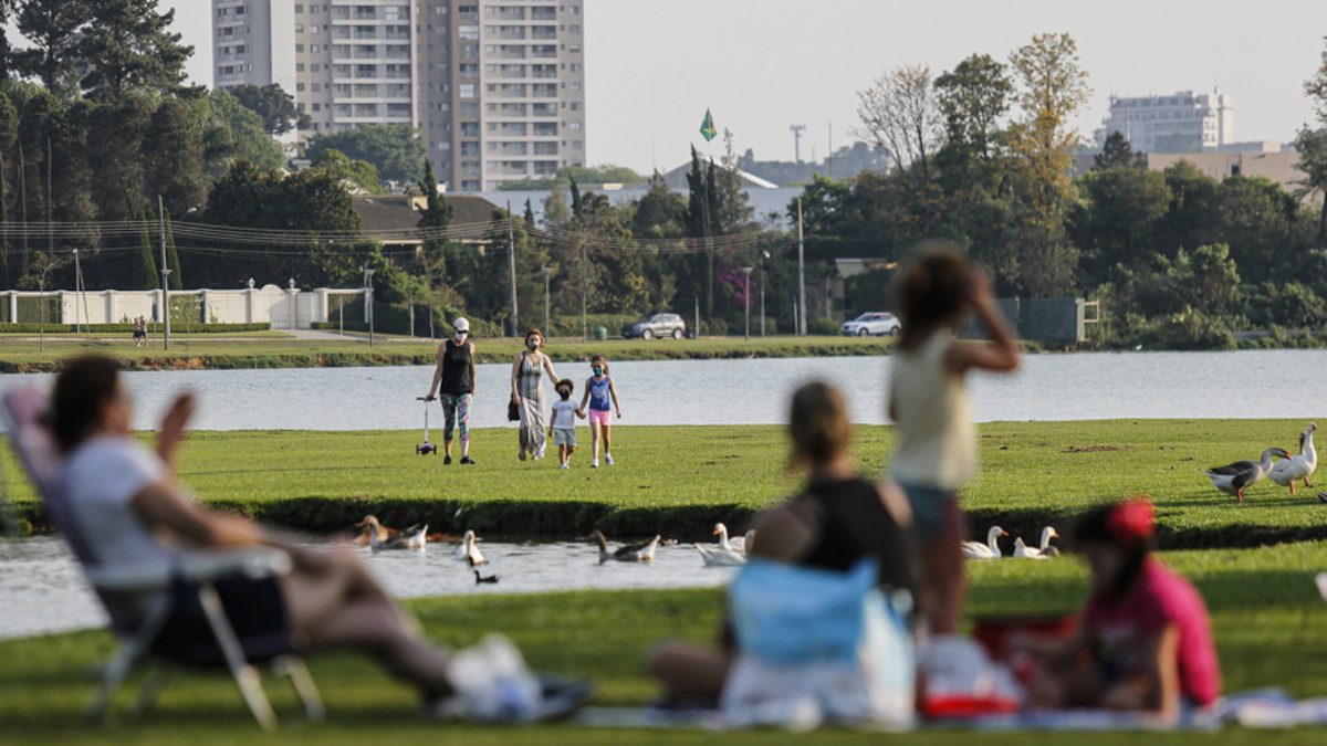 Onda de calor atinge o Paraná e temperaturas devem passar dos 30ºC; veja onde