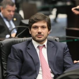 Pesquisa Radar Inteligência aponta Tiago Amaral à frente da disputa em Londrina