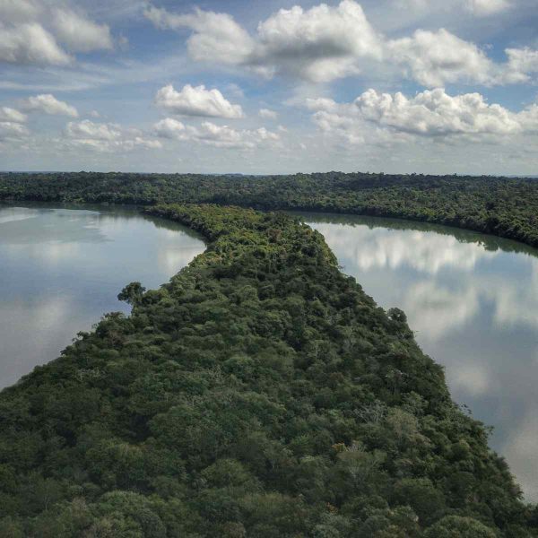 Vazão das Cataratas do Iguaçu fica cinco vezes maior que o normal