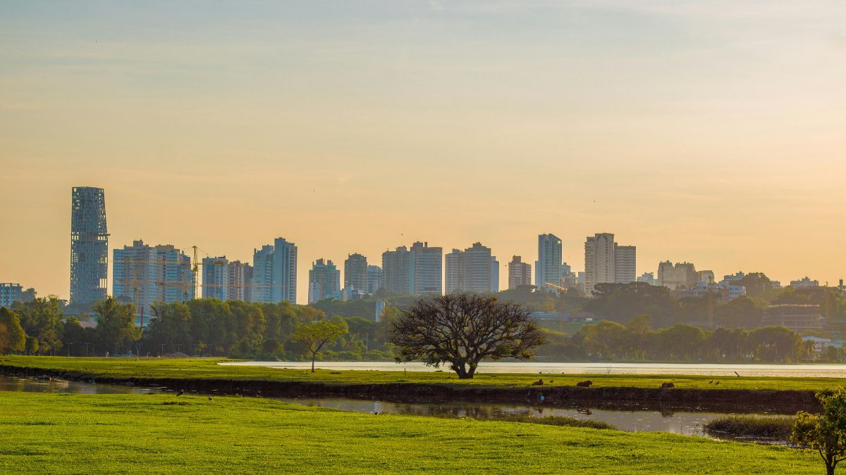 Previsão do tempo para Curitiba amanhã (02/08/2024), segundo o Climatempo