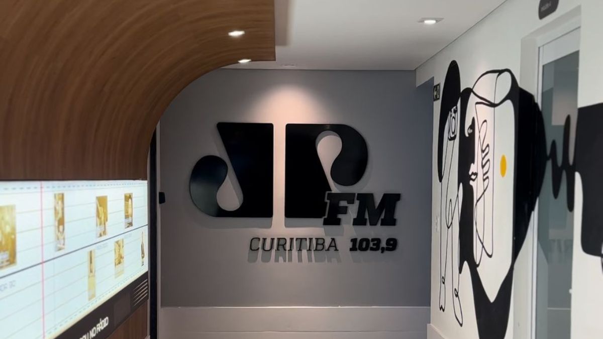 Rádio Jovem Pan Curitiba celebra 30 anos nesta quarta (7)