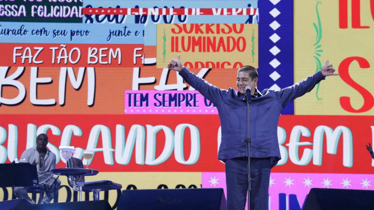 Zeca Pagodinho comemora 40 anos de carreira com show em Curitiba; confira