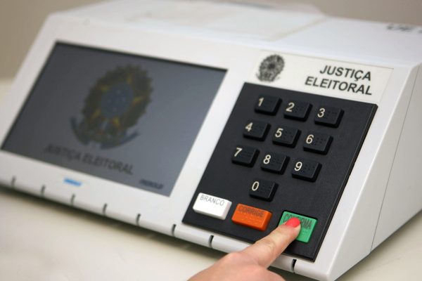 Ministra do Planejamento e Orçamento, Simone Tebet, durante reunião ministerial no Palácio do Planalto