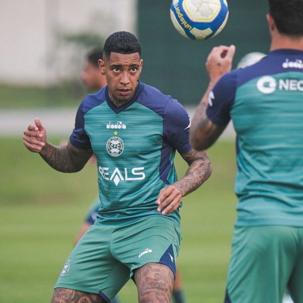 Matheus Frizzo em Coritiba x América-MG pela Série B de 2024