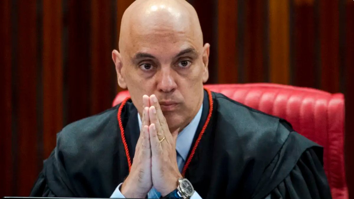 Decisão de Alexandre de Moraes sobre a suspensão do X foi feita na sexta-feira (30)