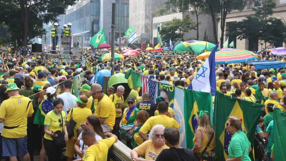 Mobilização para ato com Bolsonaro em SP tem cartazes contra STF e Moraes