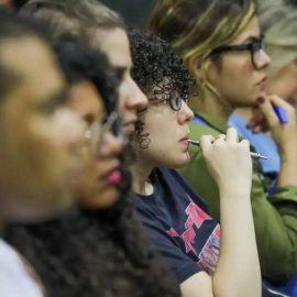 Concurso público do Paraná vai convocar mais de mil professores