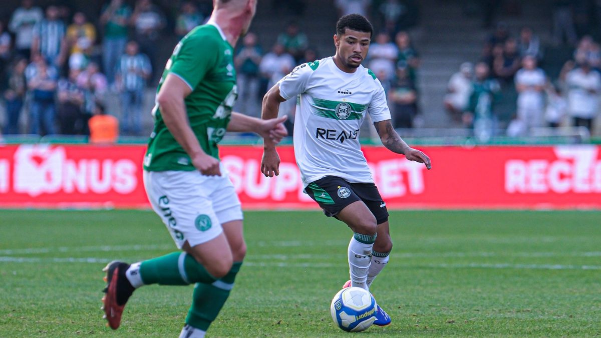 Com proposta da Arábia Saudita, Lucas Ronier pode bater recorde no Coritiba