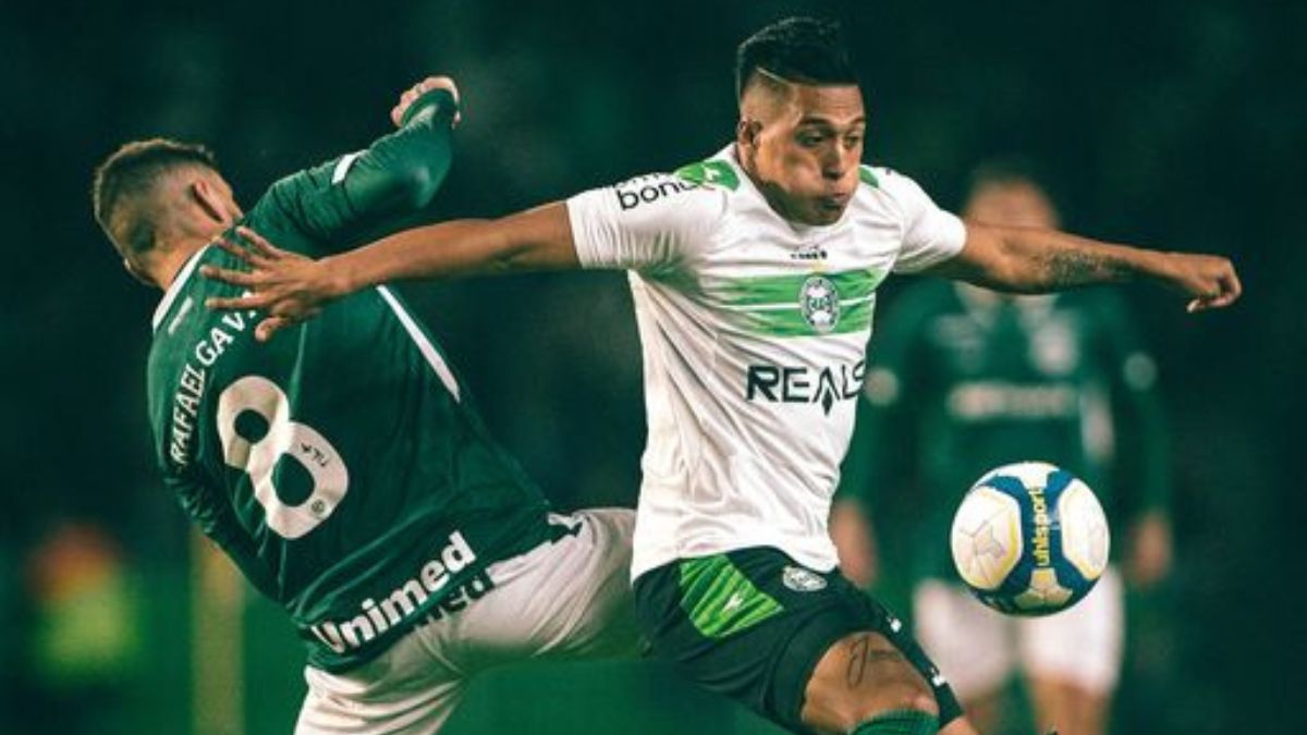 Sebastian Gómez em Coritiba x Goiás, pela Série B de 2024