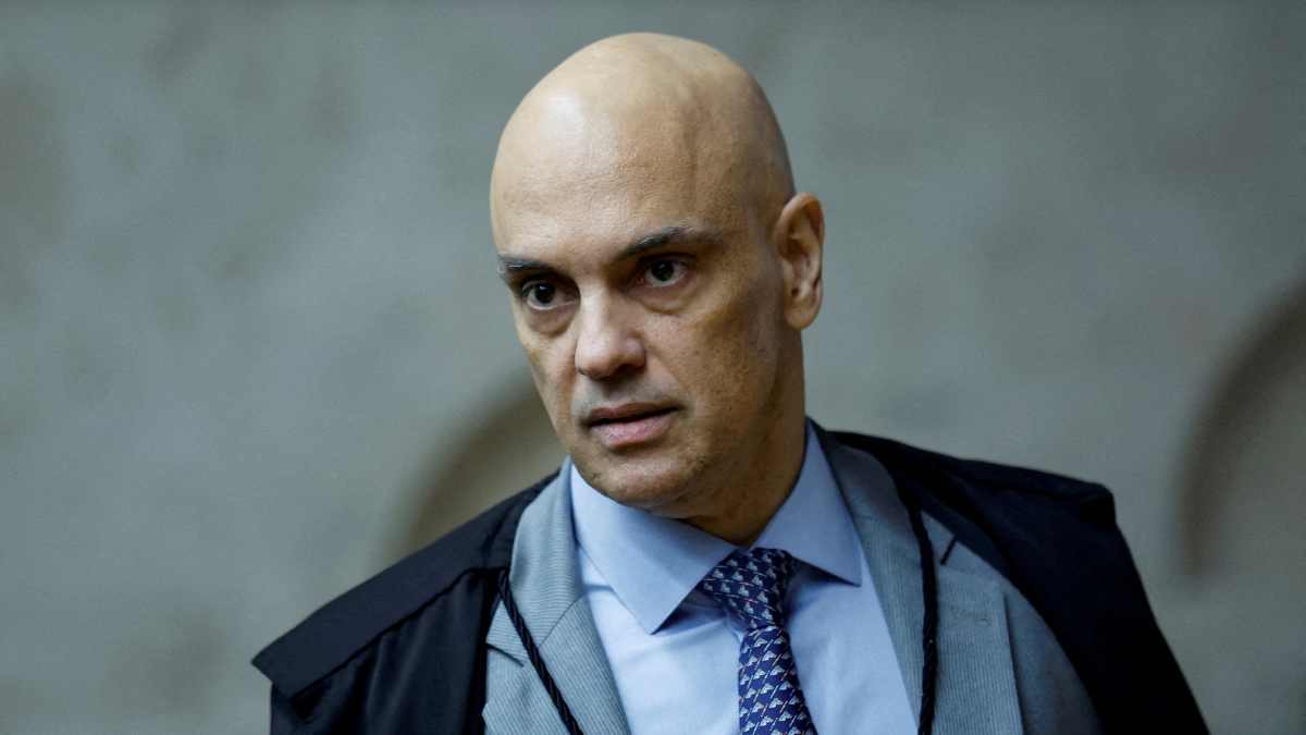 Moraes multa X em R$ 5 mi após "burla" de proibição a acesso