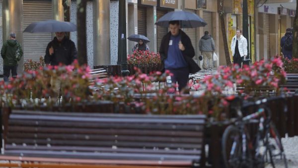 Tempestade deve atingir o Paraná nesta segunda-feira (16)