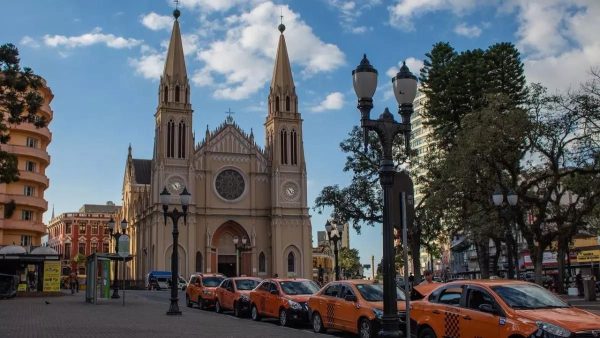 Maringá está em área de perigo potencial para chuvas intensas, alerta Inmet