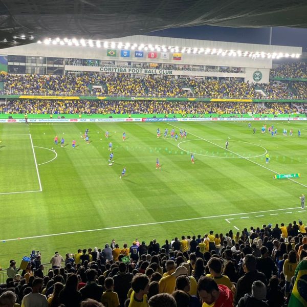 Torcida do Coritiba no Couto Pereira Jogos de hoje 19/07/2024