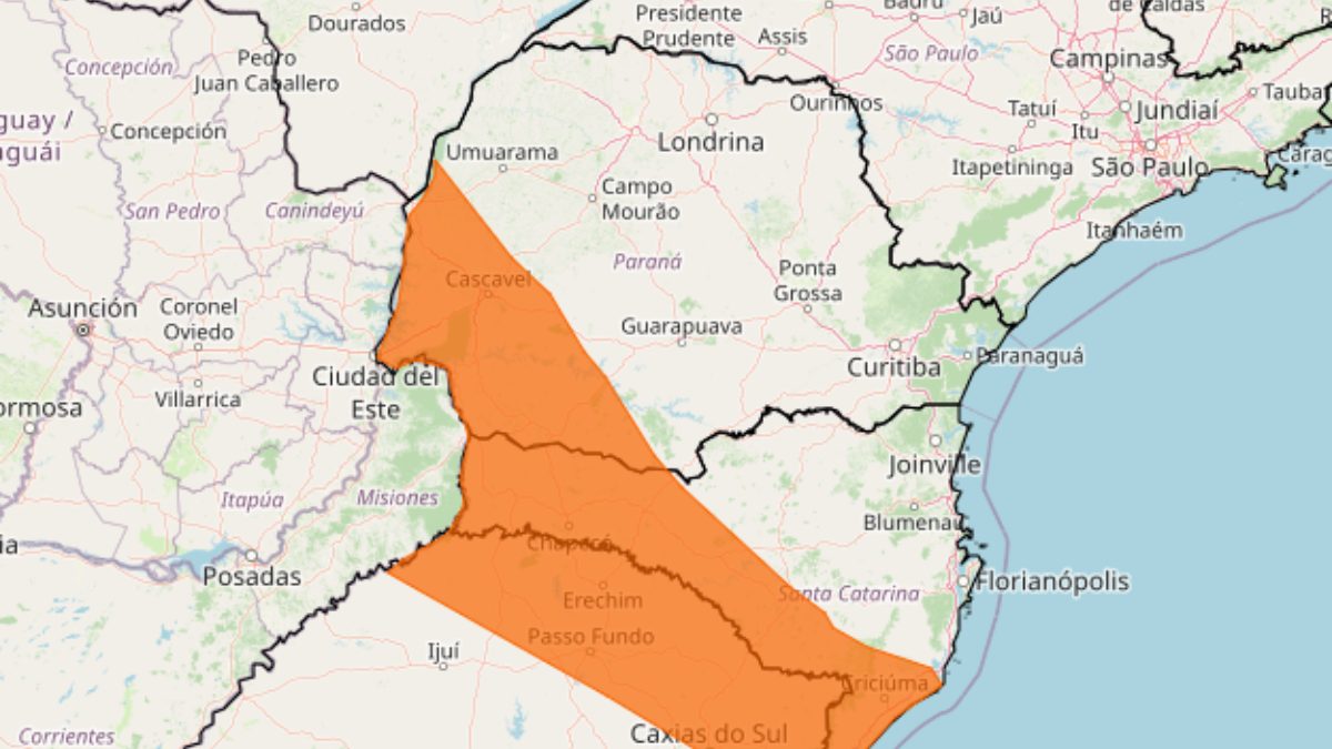 Temporal atinge parte do Paraná com rajadas de vento de 100 km/h e granizo