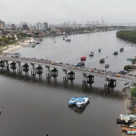 Novas estações-tubo na Linha Verde são inauguradas nesta segunda (18)