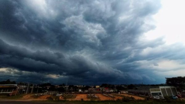 Previsão do tempo para Curitiba amanhã (08/06/2024), segundo o Climatempo