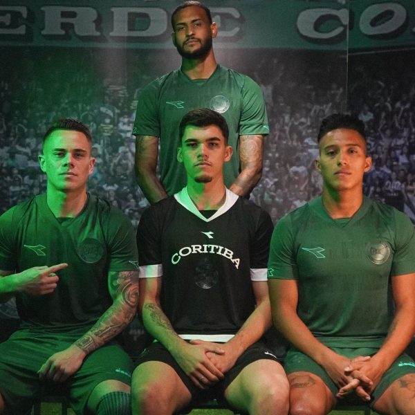 Alef Manga volta a jogar pelo Coritiba após quase um ano