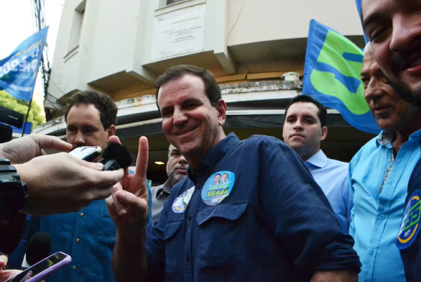 Pimentel e Cristina vão disputar segundo turno em Curitiba