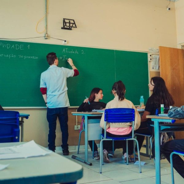 Ministério da Gestão e Serviços Públicos promete pelo menos três blocos de concurso públicos autorizados até o fim do ano. (Foto: Jeso Carneiro / via Flickr) https://www.flickr.com/photos/125816678@N05/29487671023