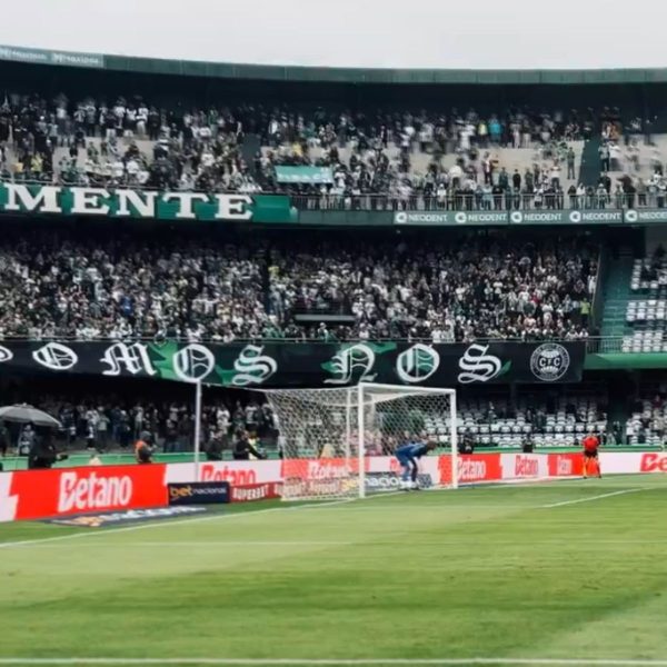 Matheus Frizzo em treino do Coritiba