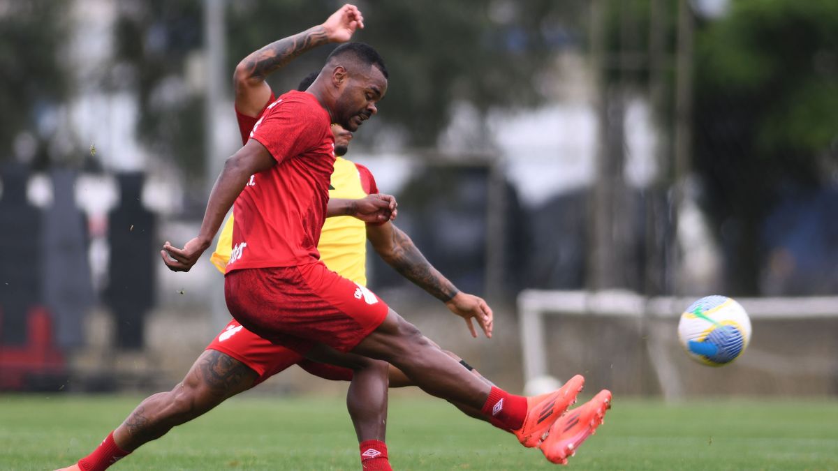 Corinthians x Athletico Escalação Lucho González