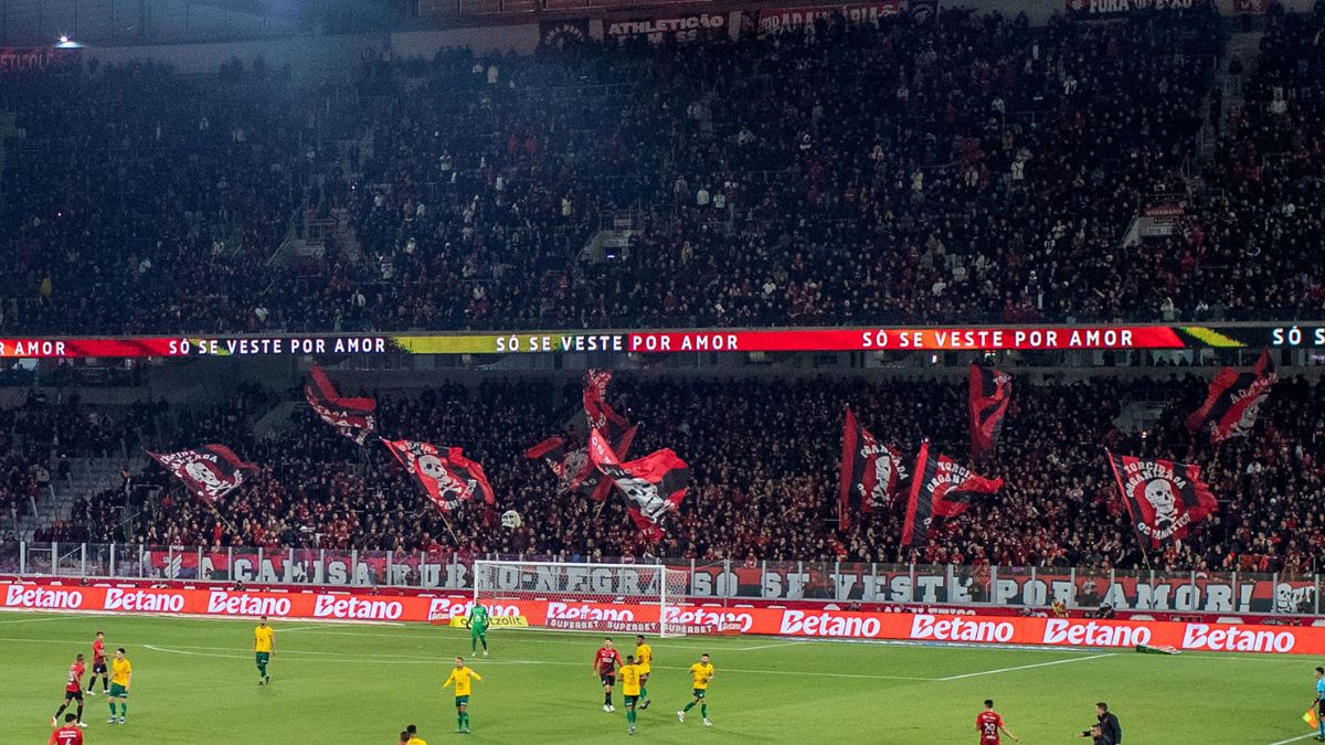 Torcida do Athletico na Arena da Baixada Ingressos