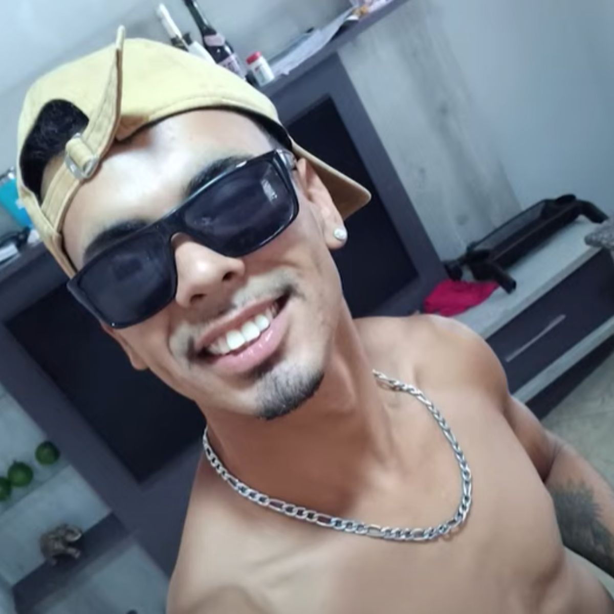 "Eu perdoo", diz mãe sobre assassino de filho encontrado morto após festa no PR