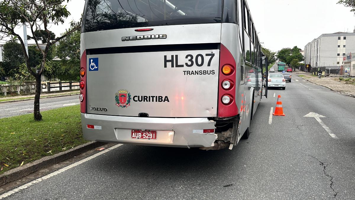 Motociclista fica em estado grave em acidente na Avenida Presidente Kennedy