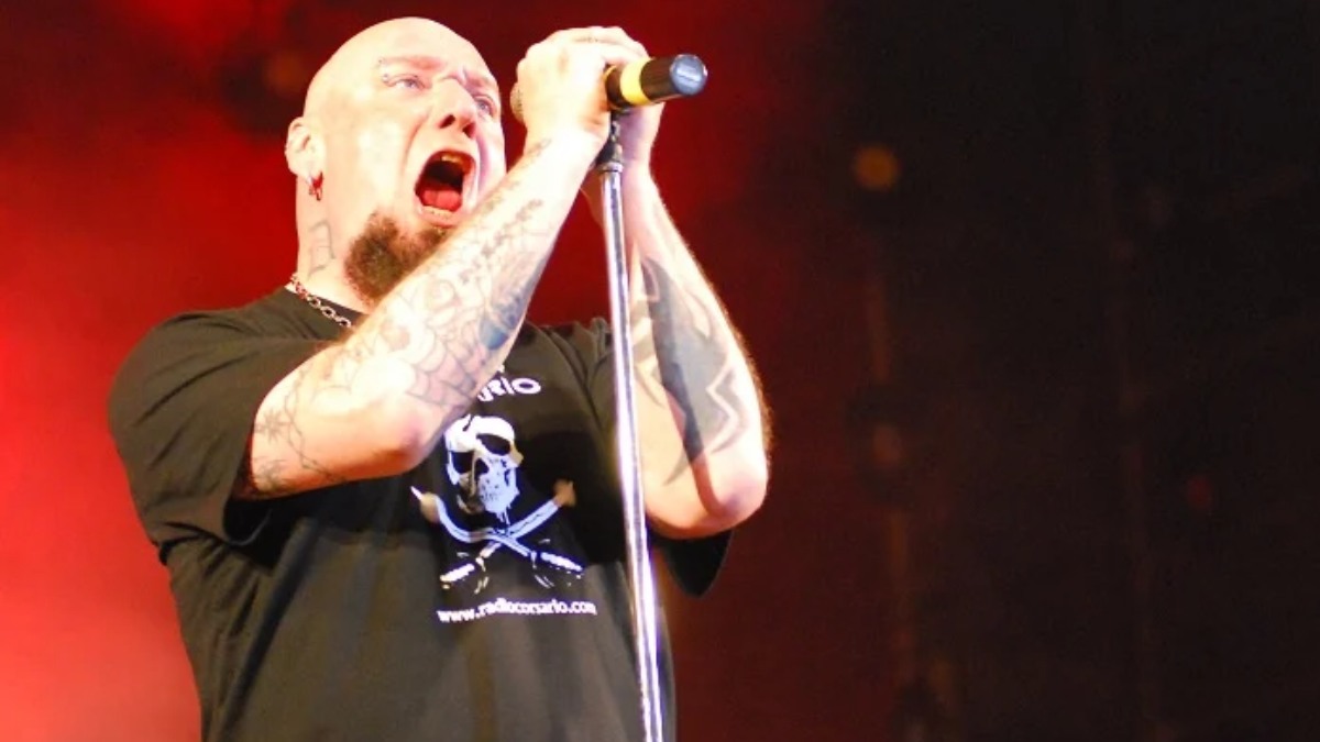 paul dianno participou por três anos na banda