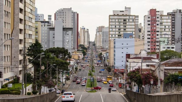 Previsão do tempo para Curitiba amanhã (17/10/2024), segundo o Climatempo