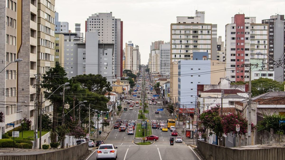 Previsão do tempo para Curitiba hoje (15/10/2024), segundo o Climatempo