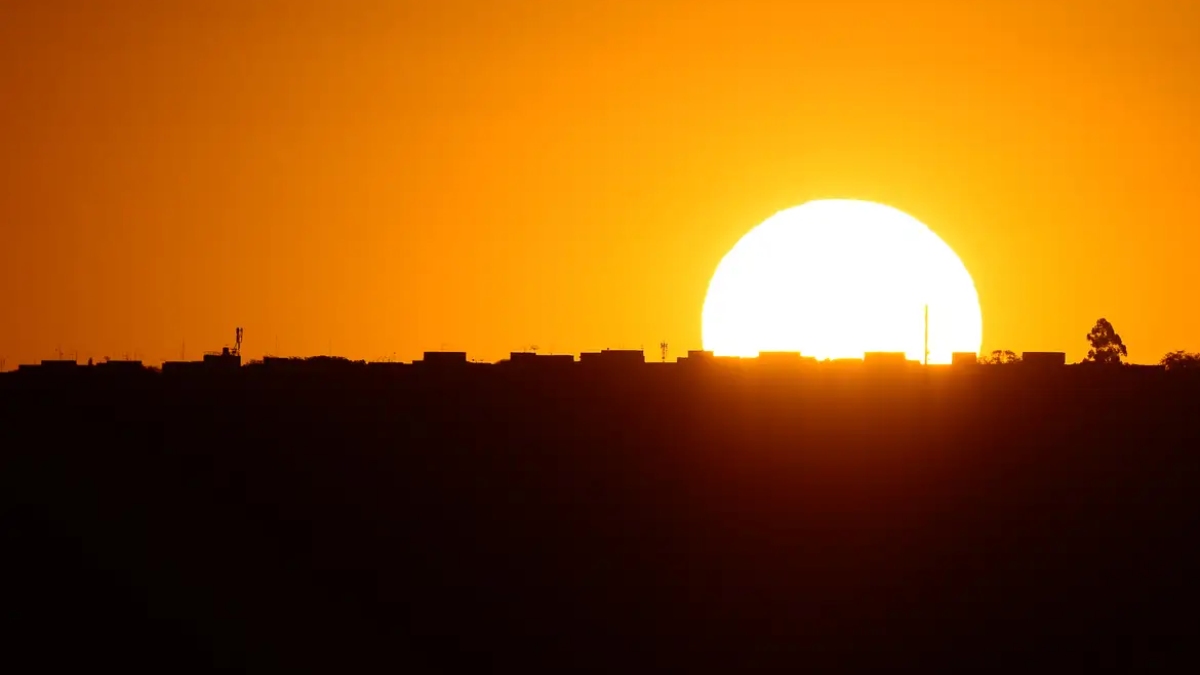 Reunião adiada e nova coletiva: quando começa o horário de verão?