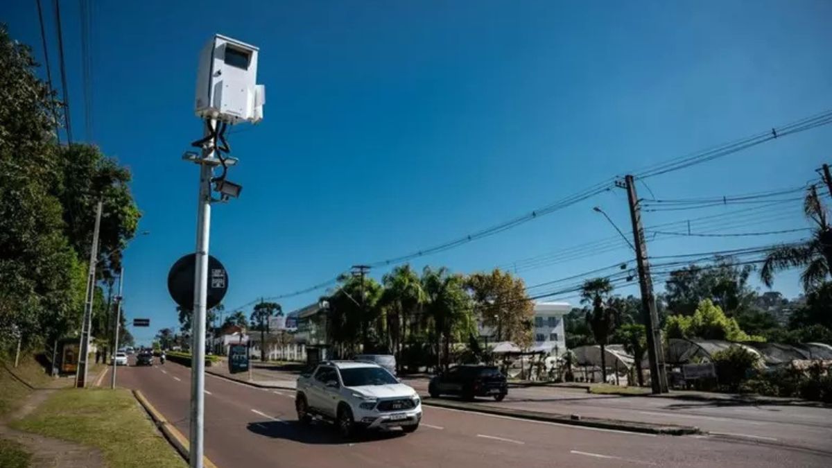 Mais de 20 radares serão instalados em rodovias do Paraná; veja em quais municípios